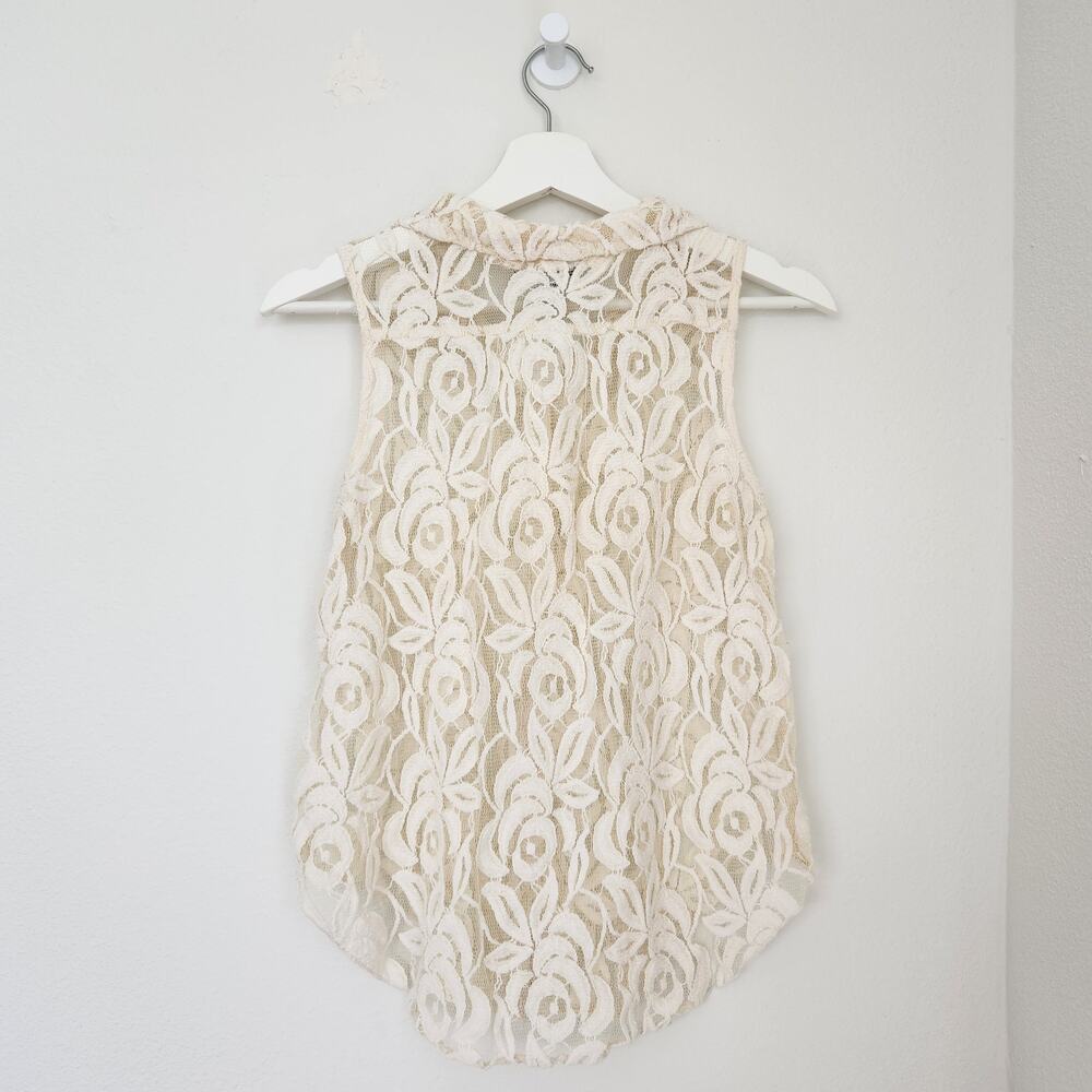Vintage 90s American Rag Cream Floral Lace Button Down Sleeveless Top S - Picture 4 of 7